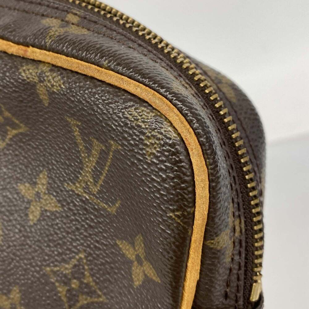 LOUIS VUITTON Authentic Brown Monogram Shoulder Bag - Picture 8 of 11